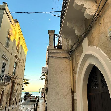 Palazzo Donnamaria Apartment Manfredonia Bagian luar foto