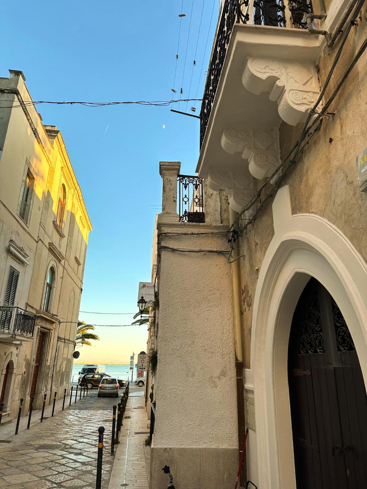 Palazzo Donnamaria Apartment Manfredonia Bagian luar foto