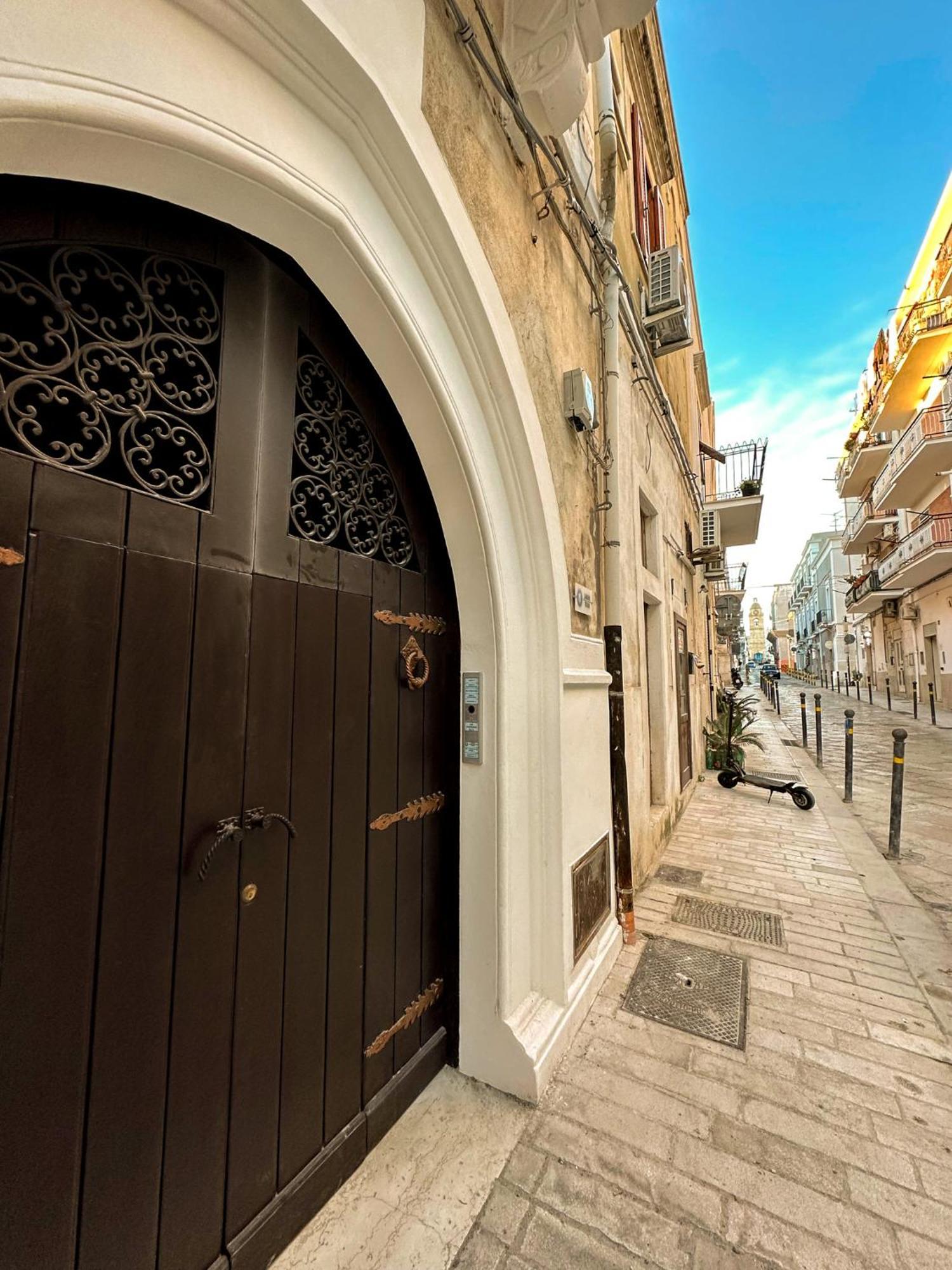 Palazzo Donnamaria Apartment Manfredonia Bagian luar foto